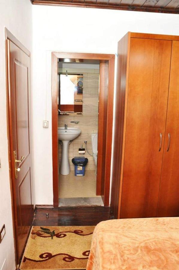 Hava Baci Apartment Берат Екстериор снимка
