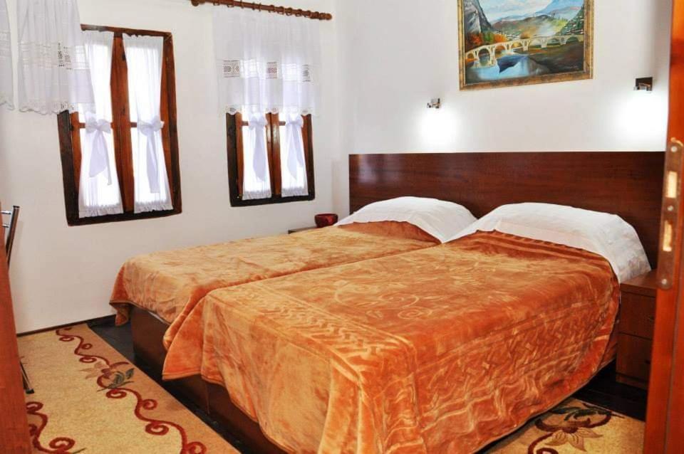 Hava Baci Apartment Берат Екстериор снимка