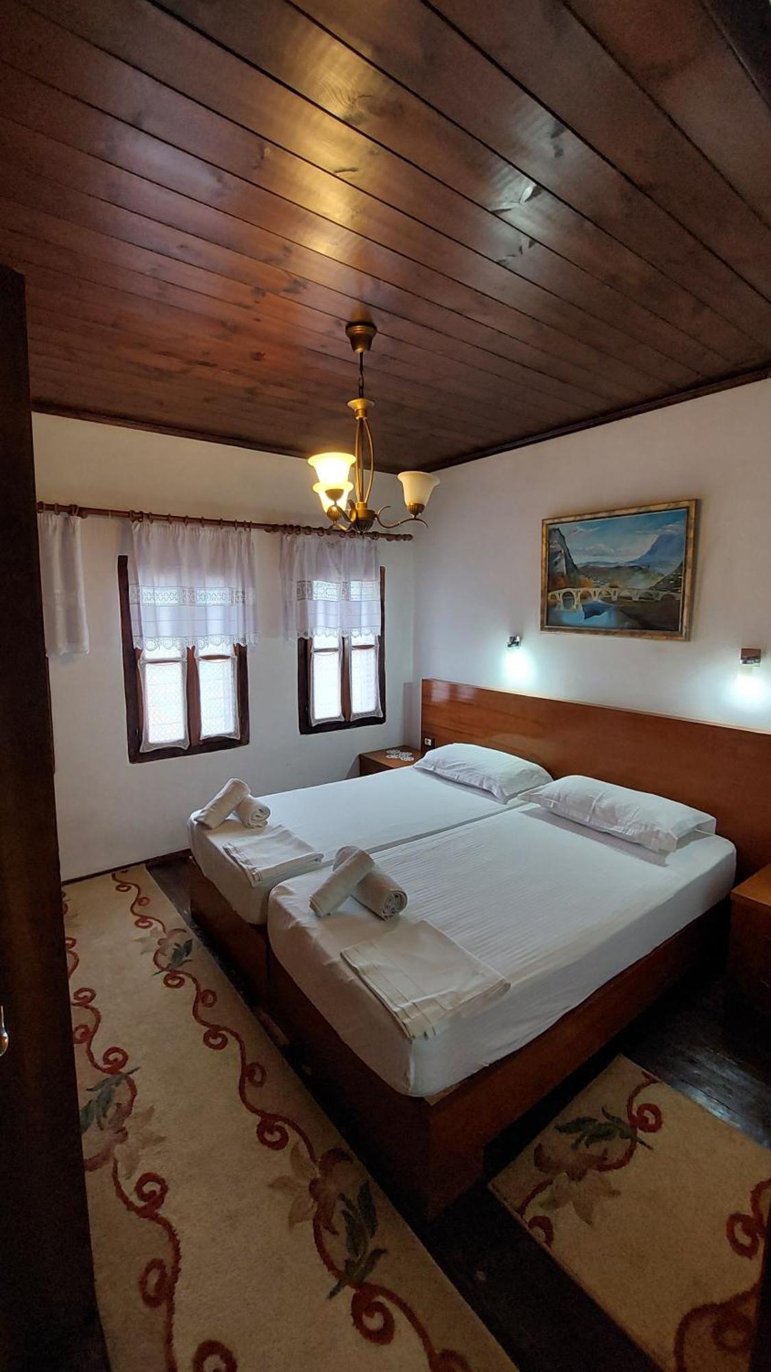 Hava Baci Apartment Берат Екстериор снимка